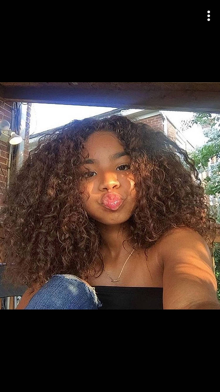 Mathilde a rejoint le concours — aidez-le/la à gagner de superbes lots !