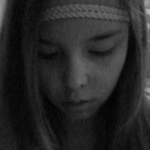 Eva participe au concours pour gagner de l'argent avec cette photo :