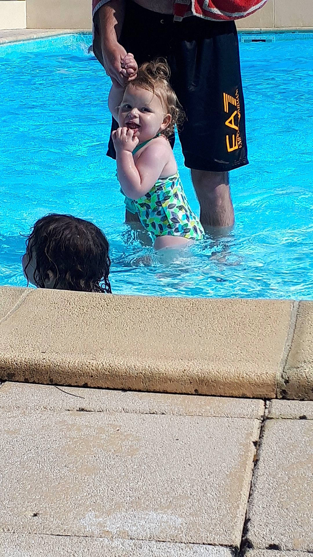 Maëlys a rejoint le concours — aidez-le/la à gagner de superbes lots ! azure, beach, child, fun, interaction, leisure, ocean, person, play, recreation, sea, summer, swimming_pool, swimwear, vacation, water