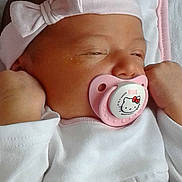 Shaïma participe au concours pour gagner de l'argent avec cette photo :