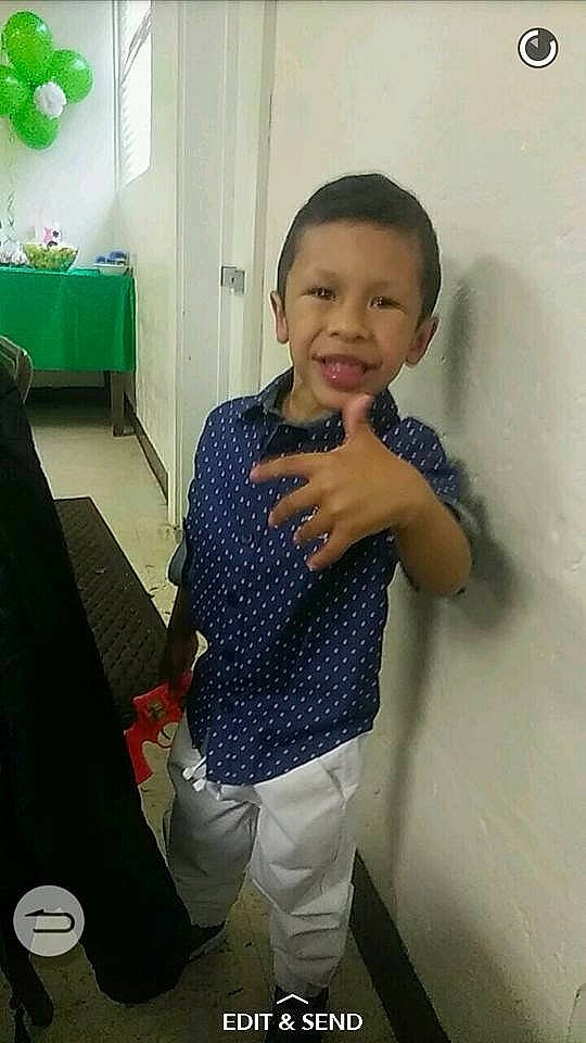 Jayse is registered to the contest to win money with this photo: arm, child, design, finger, pattern, person, shoulder, toddler