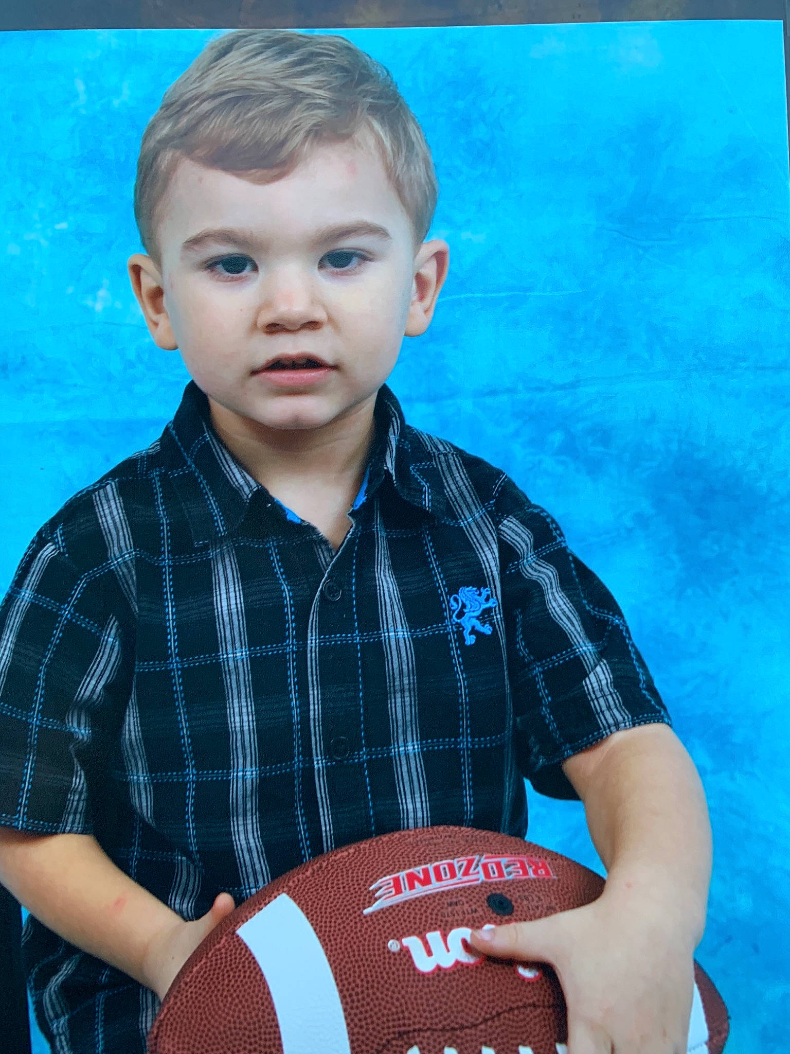 Adien is registered to the contest to win money with this photo: blue, boy, cheek, child, cool, fun, male, pattern, person, plaid, product, smile, tartan, toddler, vacation