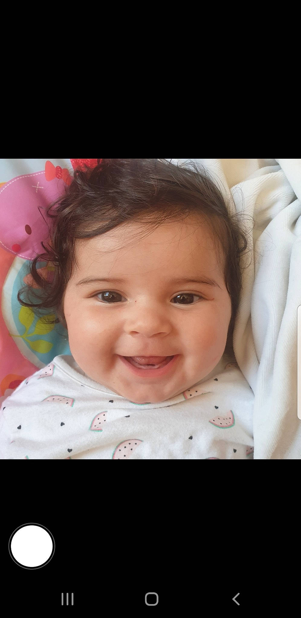 Kamilya a rejoint le concours — aidez-le/la à gagner de superbes lots ! baby, beauty, cheek, child, chin, close_up, eye, face, facial_expression, forehead, head, iris, joy, lip, nose, person, photograph, pink, skin, smile