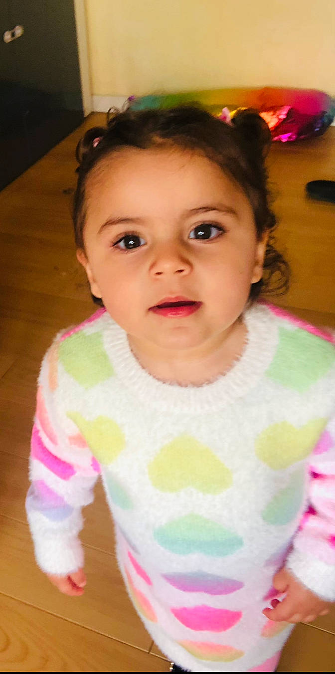 Shérine participe au concours pour gagner de l'argent avec cette photo : baby, baby_toddler_clothing, cheek, child, dress, eye, eyebrow, eyelash, face, hair, happy, head, iris, lip, neck, nose, person, pink, skin, sleeve