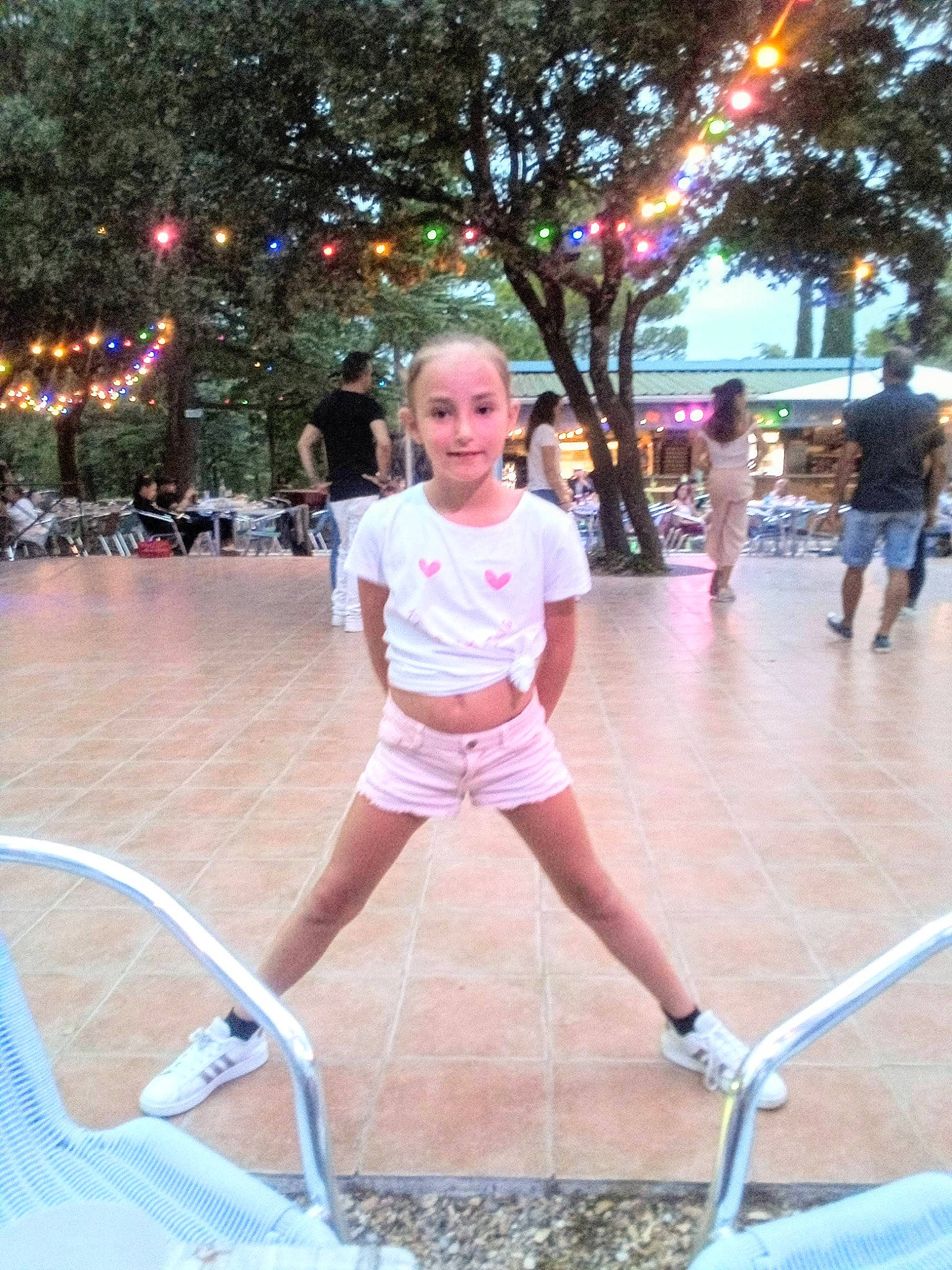 Lucile a rejoint le concours — aidez-le/la à gagner de superbes lots ! bicycle_handlebar, bicycle_tire, city, fun, happy, human_settlement, joy, leg, leisure, light, person, photograph, pink, plant, recreation, shorts, snapshot, summer, thigh, tire