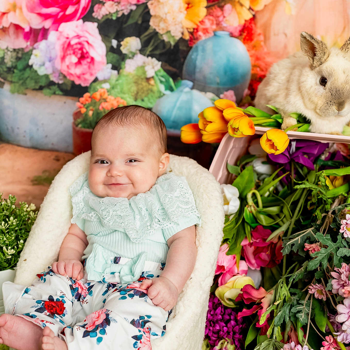 Avianna is registered to the contest to win money with this photo: animal, baby, face, flower, flowerarrangement, flowerbouquet, geranium, head, herbal, herbs, leaf, person, petal, photography, plant, portrait, pottedplant, rabbit, rat, rose