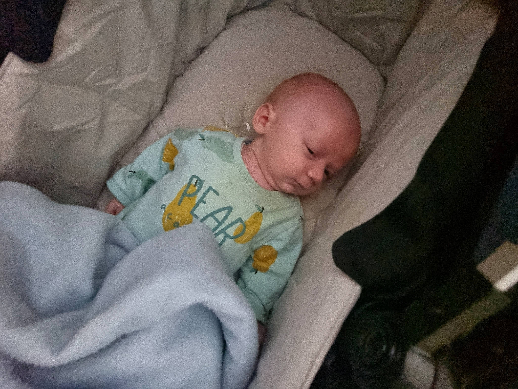 Louis participe au concours pour gagner de l'argent avec cette photo : baby, baby_products, baby_toddler_clothing, bedtime, child, comfort, eye, linens, nap, person, product, room, sitting, skin, sleep, toddler