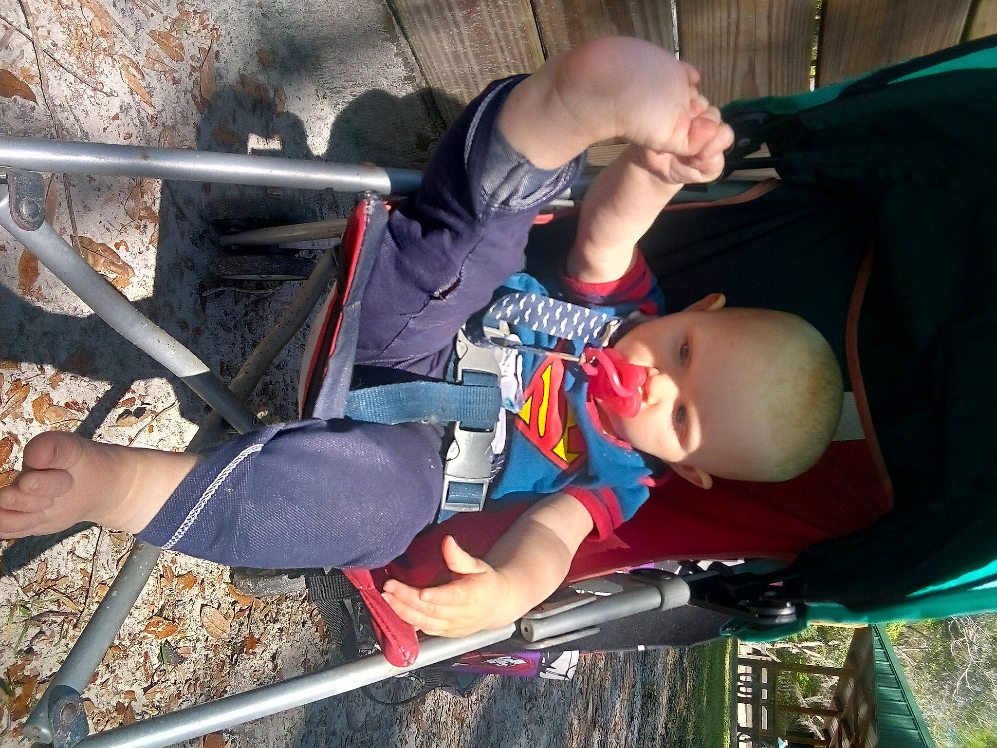 Luna is registered to the contest to win money with this photo: baby, baby_carriage, baby_products, baby_toddler_clothing, child, cooking, fun, grass, happy, lap, leisure, person, recreation, sitting, toddler, tree, vacation, vertebrate