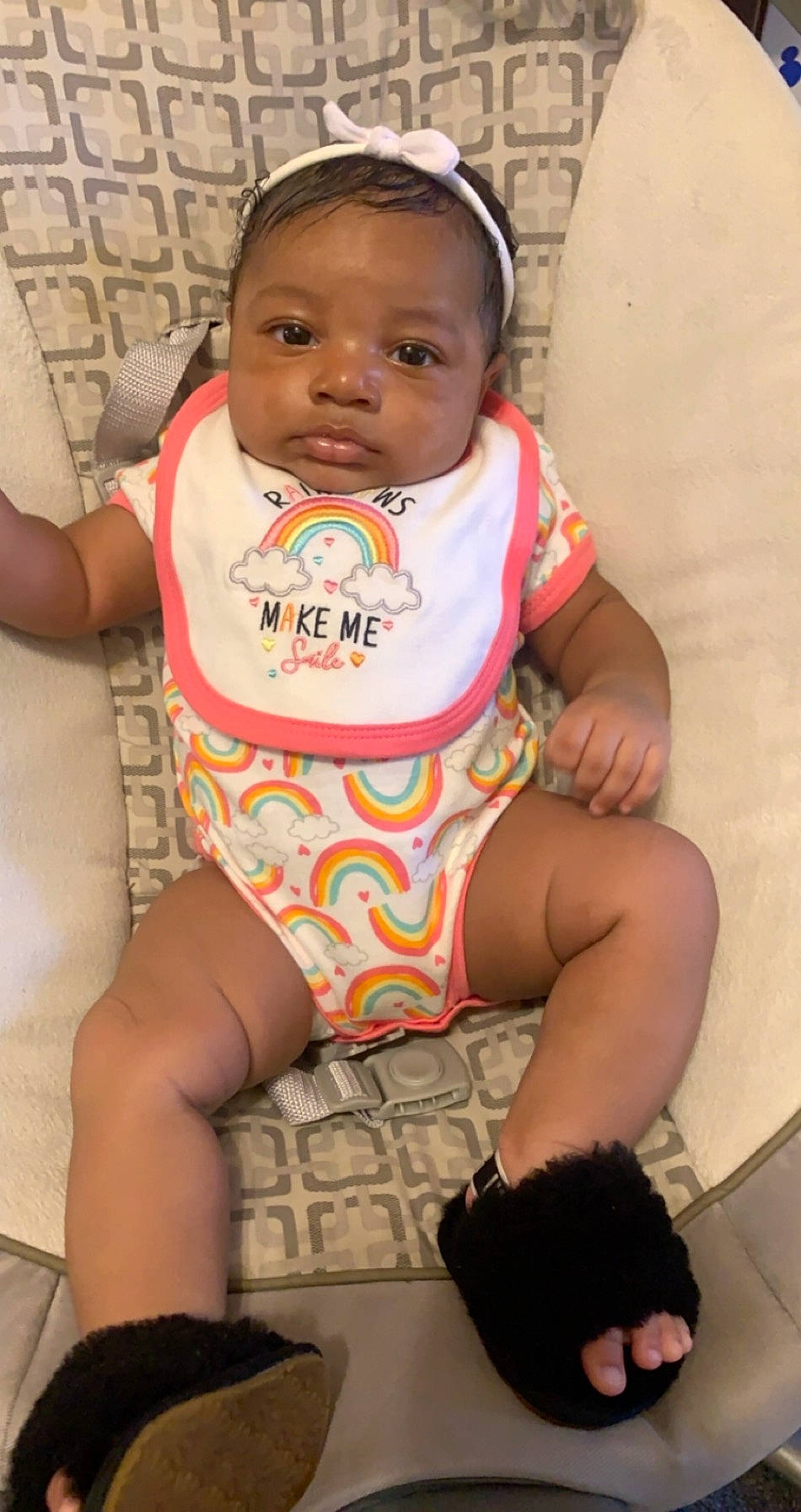 Zari is registered to the contest to win money with this photo: baby, baby_toddler_clothing, cheek, child, diaper, leg, person, thigh, toddler