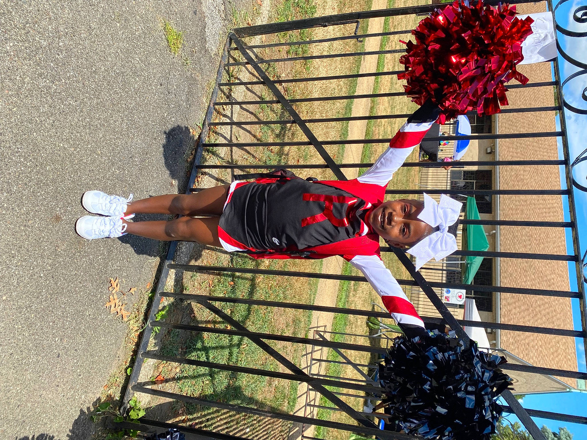 Essence joined the competition — help win amazing prizes! fun, headwear, human_leg, joy, leisure, net, pattern, person, player, recreation, shorts, sports, thigh, tree