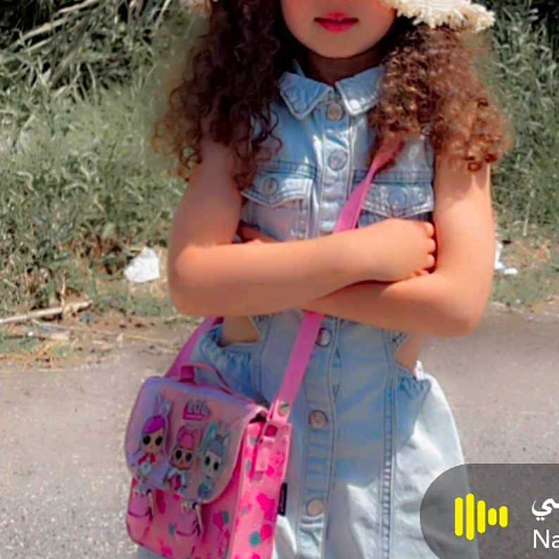Camélia participe au concours pour gagner de l'argent avec cette photo : accessories, backpack, bag, cap, child, clothing, coat, costume, dress, face, female, girl, handbag, hat, head, pants, person, photography, portrait, shorts