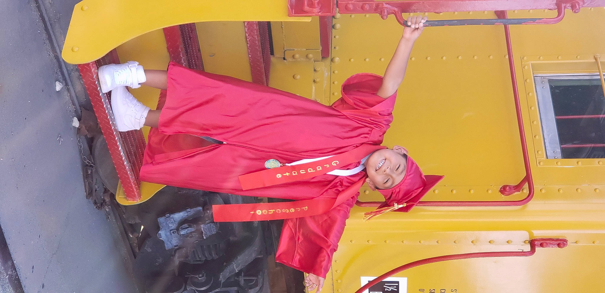 Adrian is registered to the contest to win money with this photo: headwear, joy, person, pink