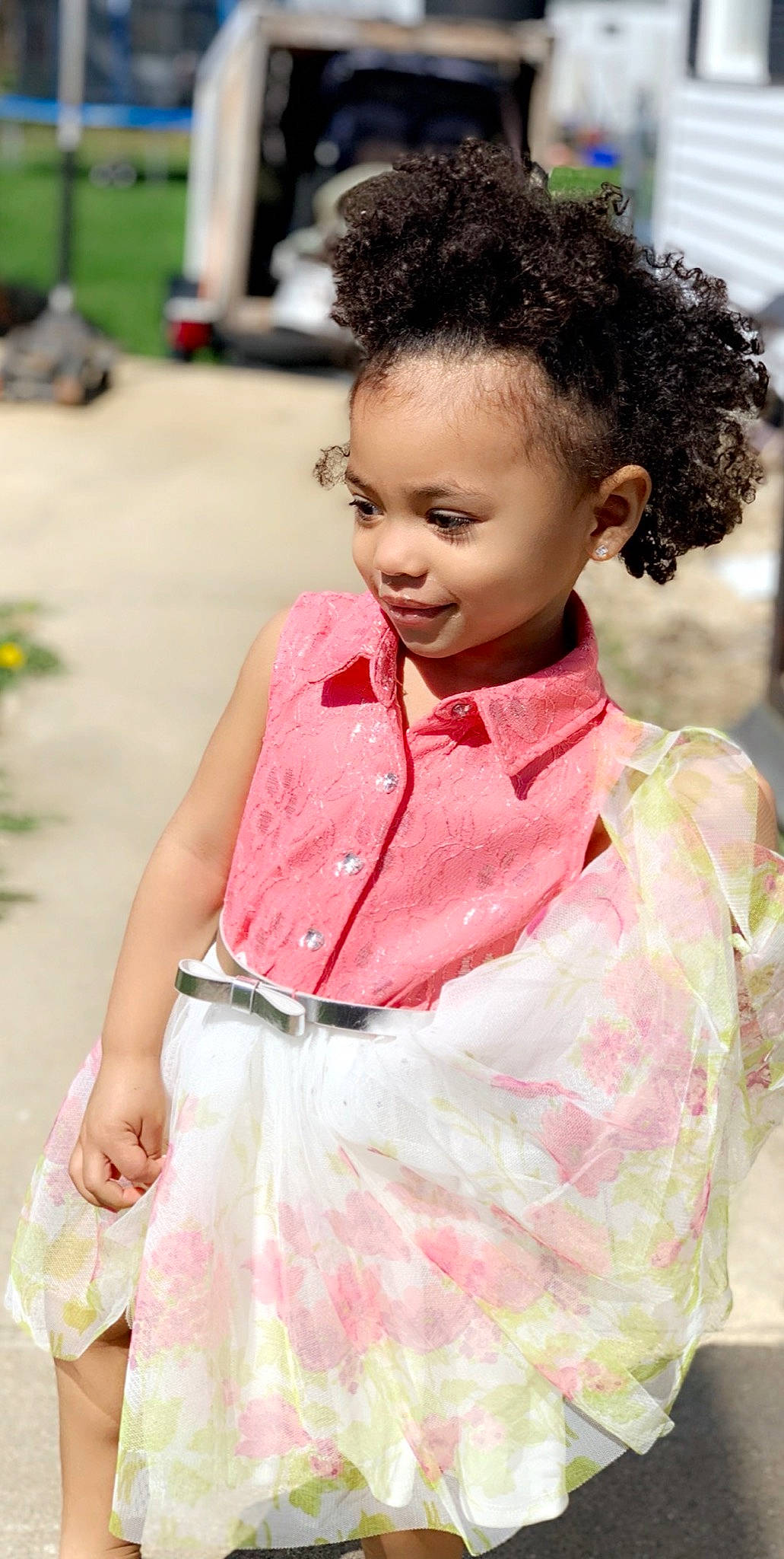 Liana is registered to the contest to win money with this photo: child, child_model, clothing, fashion, fashion_design, hair, hairstyle, person, pink, toddler