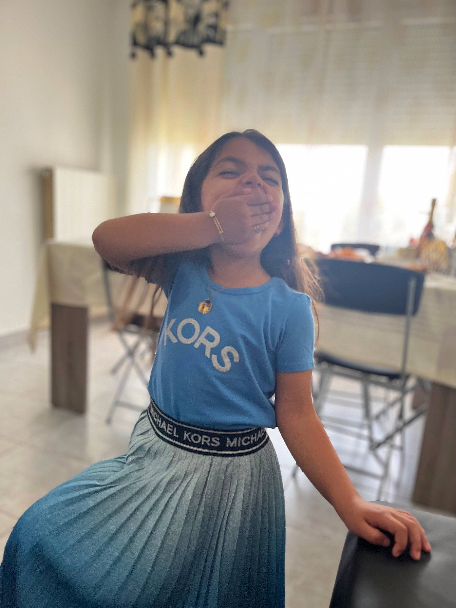 Rayhana a rejoint le concours — aidez-le/la à gagner de superbes lots ! abdomen, dance, electric_blue, entertainment, event, eye, fashion_design, fun, hairstyle, happy, leisure, performing_arts, person, shoulder, sleeve, smile, sportswear, t_shirt, thigh, trunk