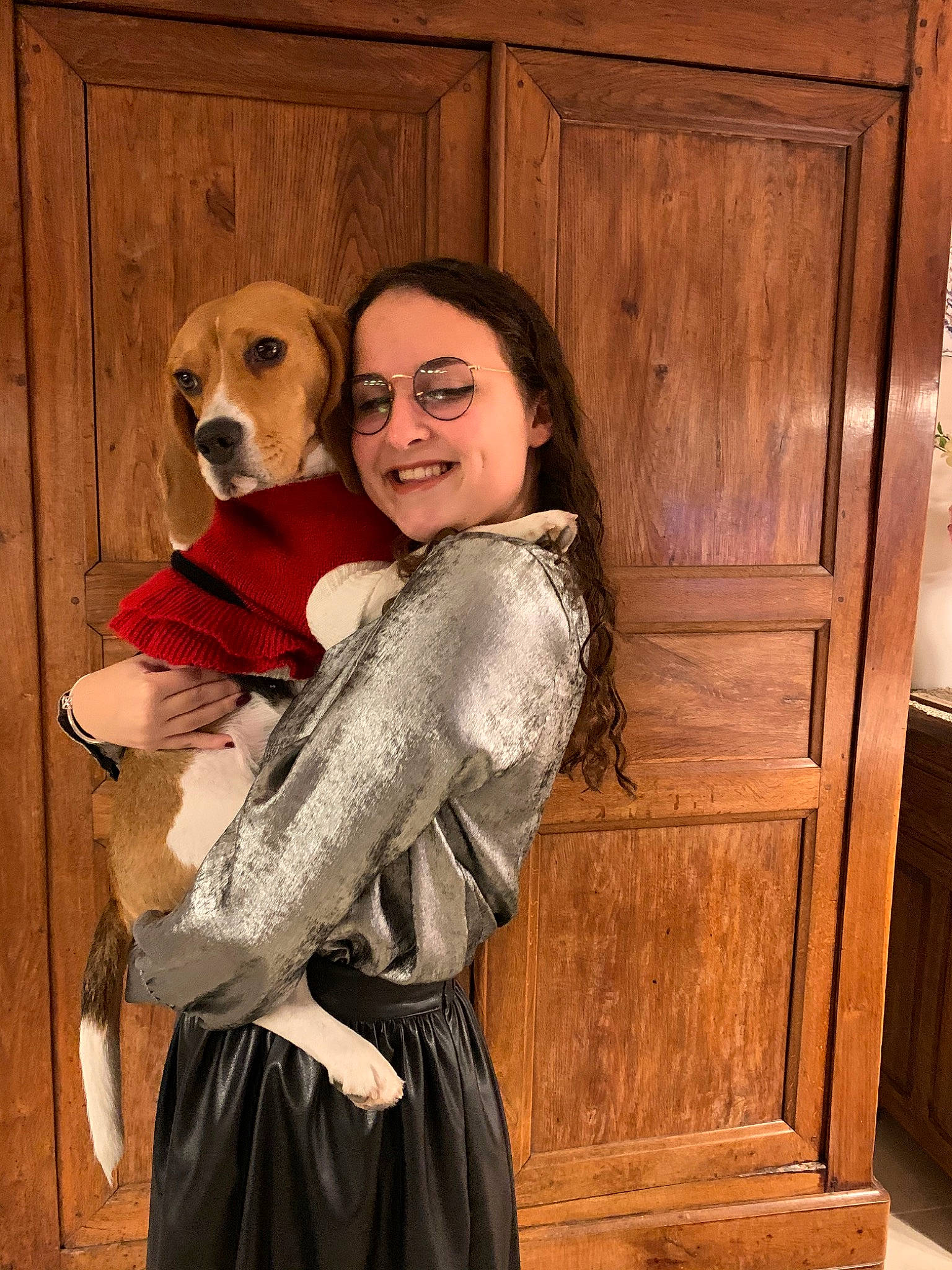 Oseille participe au concours pour gagner de l'argent avec cette photo : canidae, costume, dog, dog_breed, fawn, formal_wear, fur