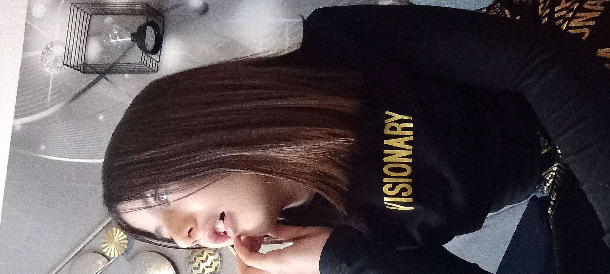 Tressia participe au concours pour gagner de l'argent avec cette photo : bangs, black_hair, child, eyelash, fashion_accessory, flesh, fur, happy, hime_cut, joy, mouth, nail, person, portrait_photography, sleeve, smile, toddler