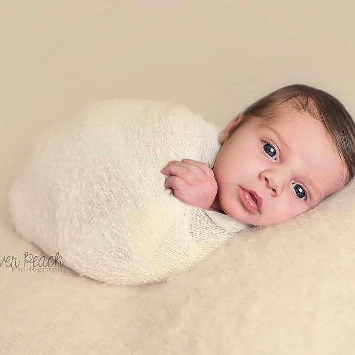 Callahan is registered to the contest to win money with this photo: