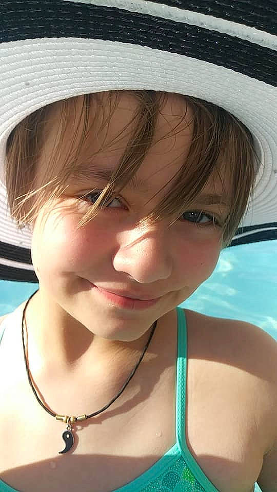Aya is registered to the contest to win money with this photo: beauty, black_hair, cap, face, fashion_accessory, gravure_idol, hair, hat, headgear, headwear, lip, mouth, neck, nose, person, selfie, smile, sun_hat