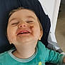 Manoé participe au concours pour gagner de l'argent avec cette photo : toddler, child, smiling, face, chocolate, messy, high_chair, clothing, green_shirt, indoor, happy, person, baby, cute, small_child, seat, mess, joy, portrait, fun
