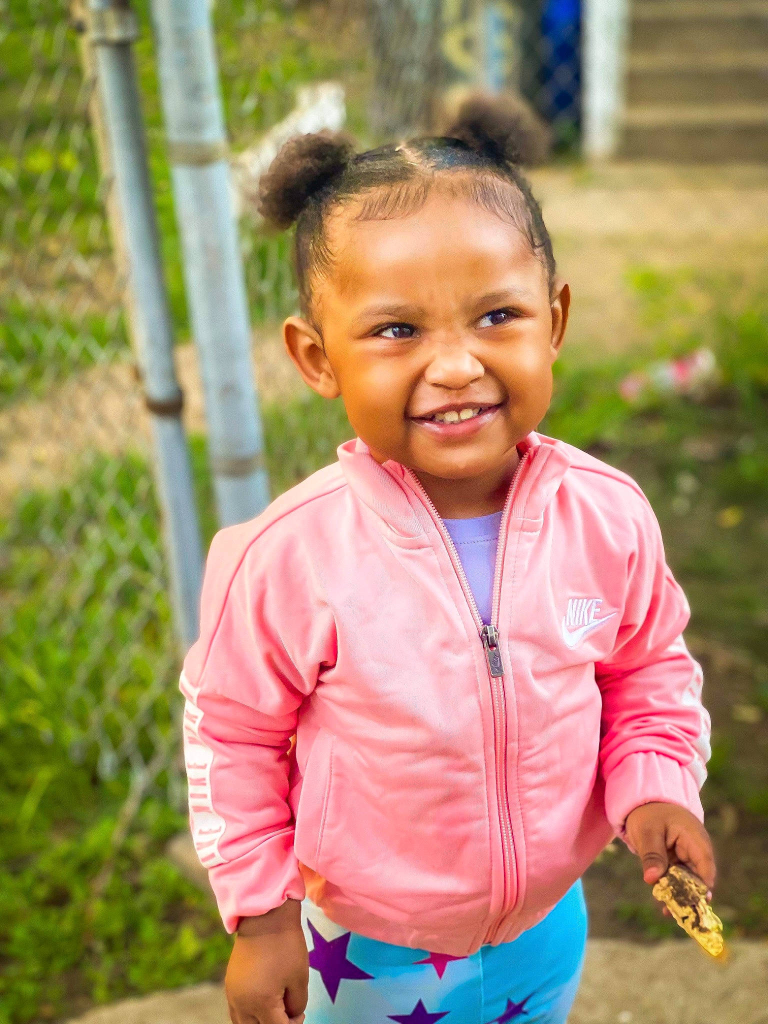 Avayah is registered to the contest to win money with this photo: beauty, child, facial_expression, fun, grass, happy, jewellery, joy, leisure, people_in_nature, person, plant, recreation, skin, sleeve, smile, soil, summer, t_shirt, toddler