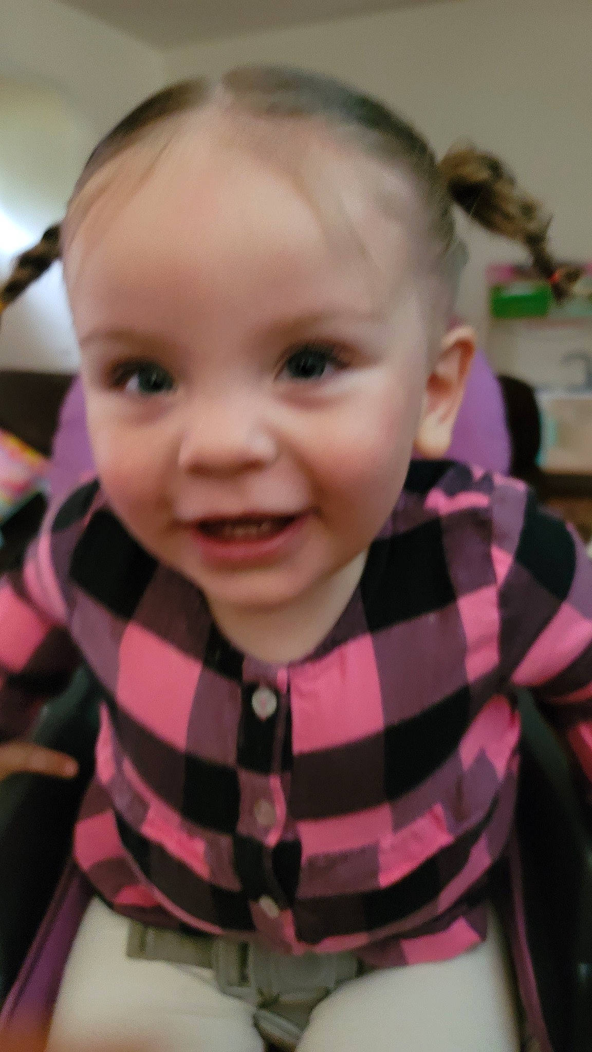 Alice is registered to the contest to win money with this photo: arm, cheek, chin, ear, eye, eyebrow, eyelash, forehead, hair, hairstyle, head, iris, joy, lip, mammal, mouth, neck, nose, person, skin