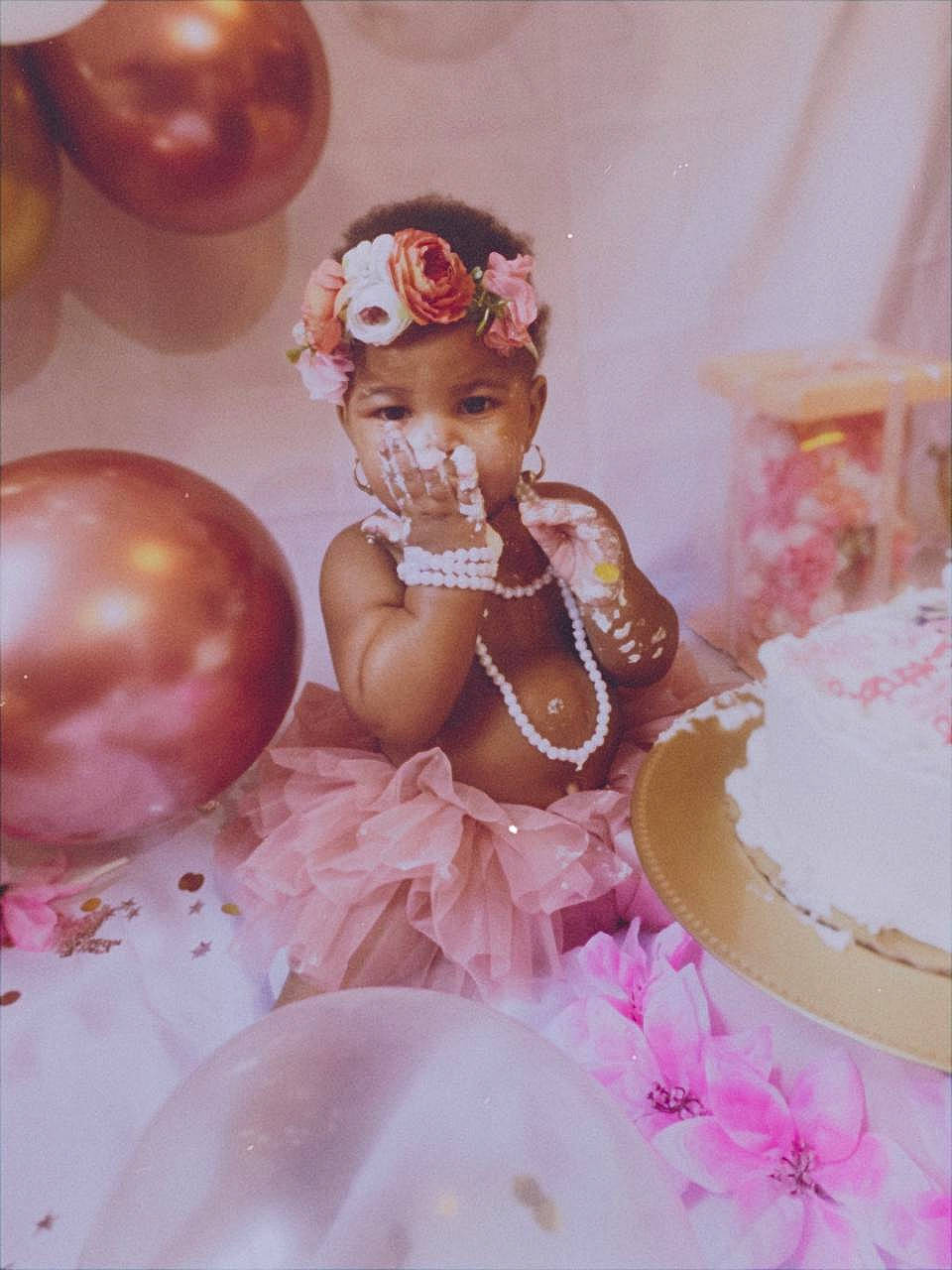 Daelynn is registered to the contest to win money with this photo: baked_goods, ball, buttercream, cake, cake_decorating, cake_decorating_supply, cuisine, dessert, fondant, headpiece, headwear, icing, ingredient, party_supply, peach, person, pink, royal_icing, serveware, sugar_cake