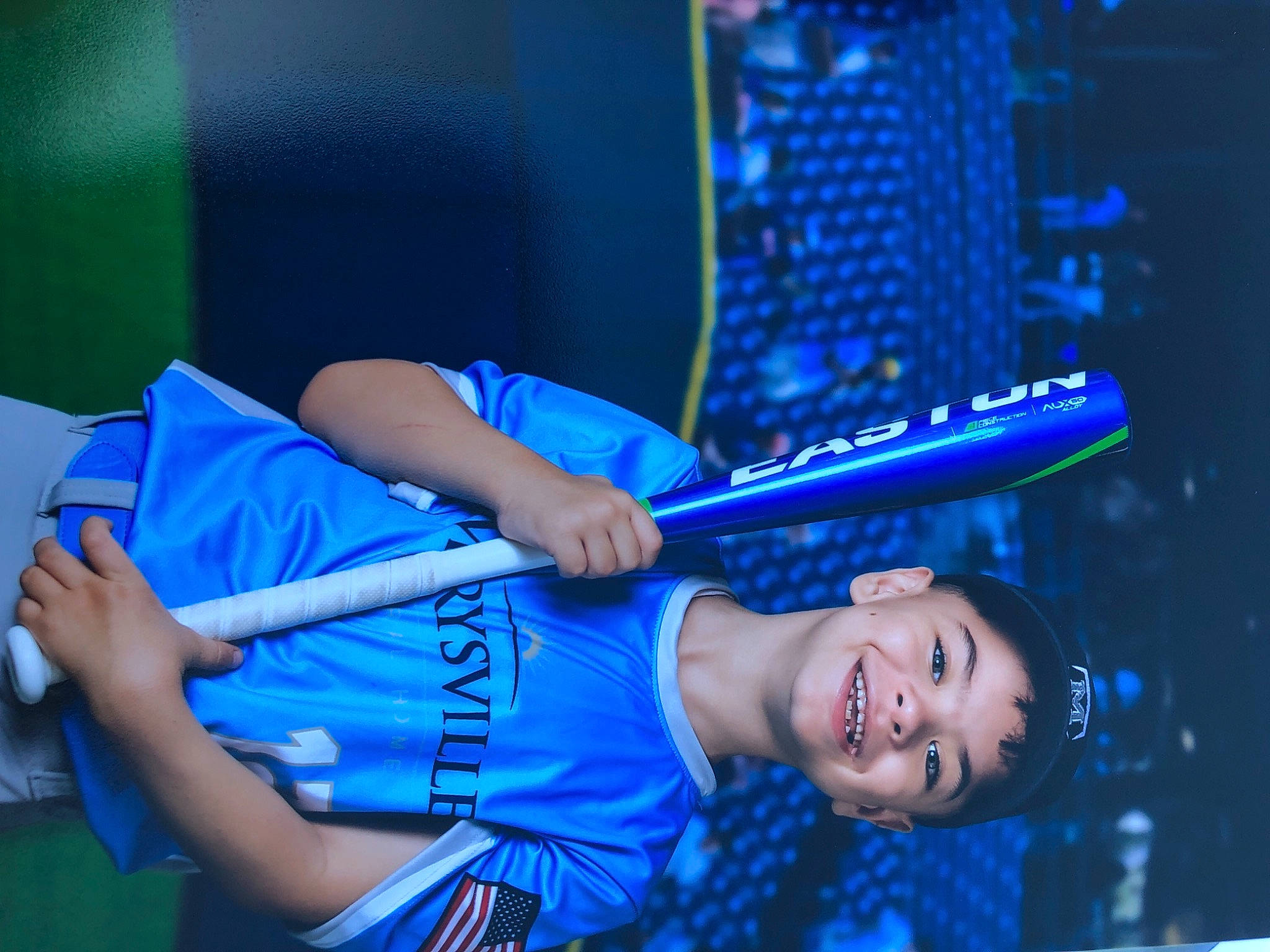 Devin is registered to the contest to win money with this photo: audio_equipment, azure, blue, electric_blue, entertainment, event, fun, joy, leisure, microphone, music, music_artist, musical_instrument, musician, performance_art, performing_arts, person, plant, pop_music, purple