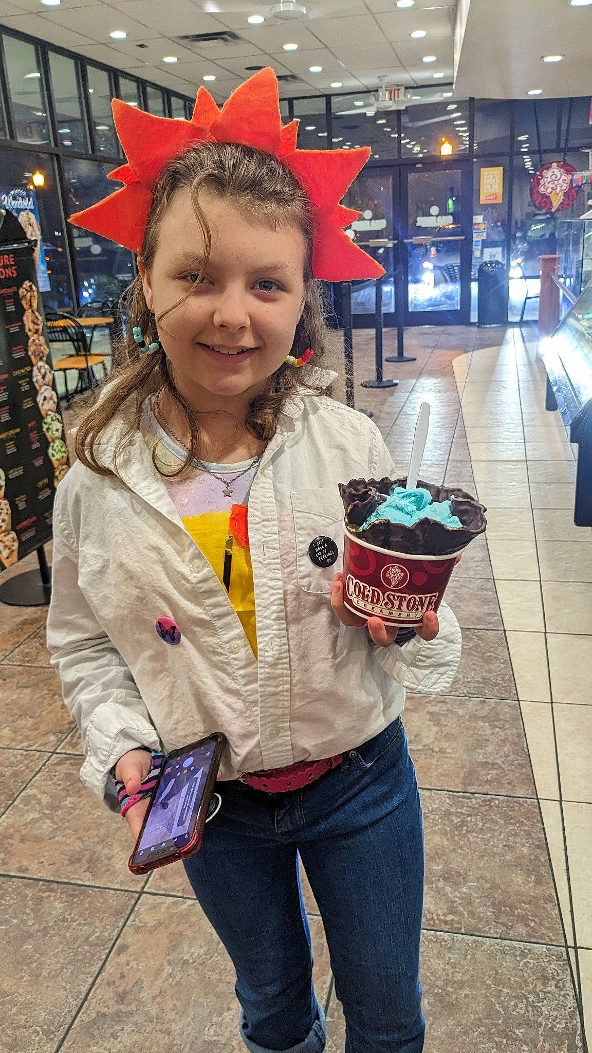 Samantha is registered to the contest to win money with this photo: child, cool, costume, eye, eyewear, fashion, fashion_accessory, fun, happy, holiday, human, joy, leisure, organ, person, retail, smile, standing, street, tourism