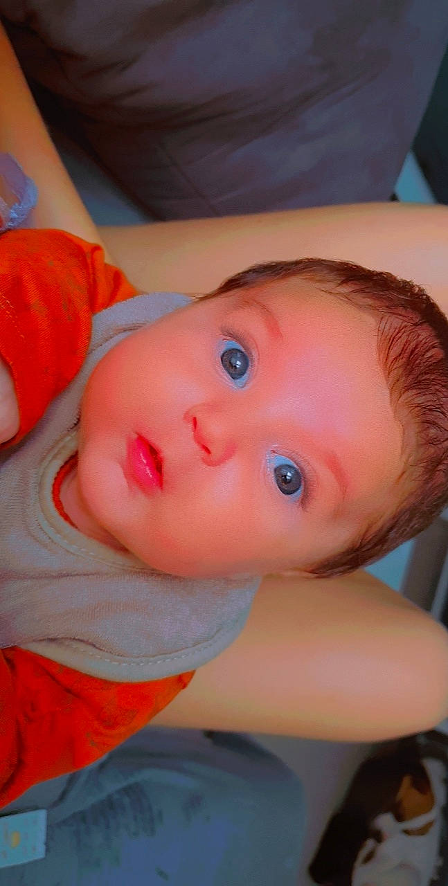 Alessio a rejoint le concours — aidez-le/la à gagner de superbes lots ! baby, baby_toddler_clothing, blue, cheek, child, chin, eye, eyebrow, eyelash, facial_expression, forehead, iris, joint, lip, mouth, muscle, neck, nose, person, skin