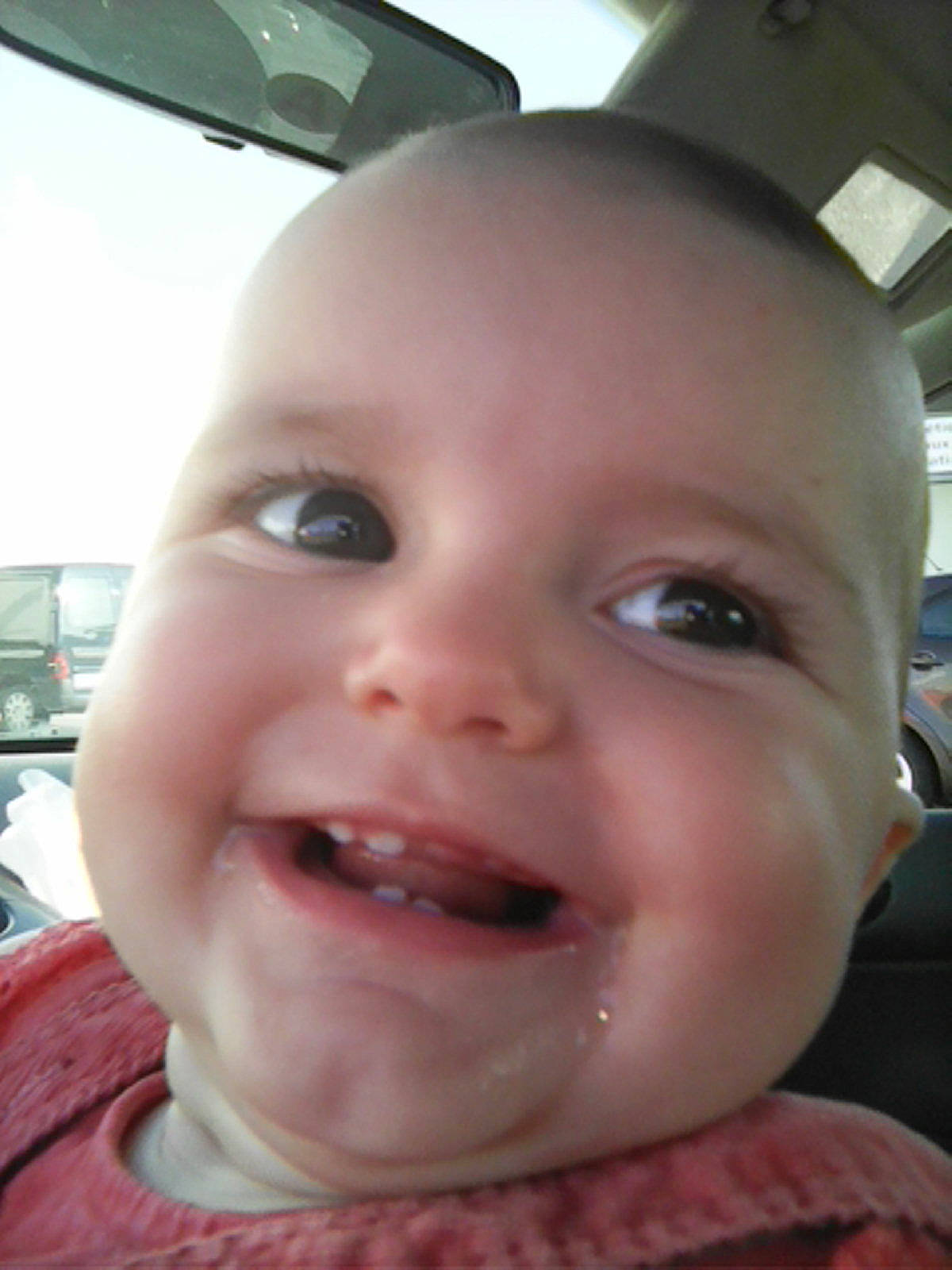 Clarisse participe au concours pour gagner de l'argent avec cette photo : baby, cheek, chin, close_up, ear, eyebrow, eyelash, forehead, fun, happy, iris, jaw, joy, lip, mouth, nose, person, skin, smile, toddler