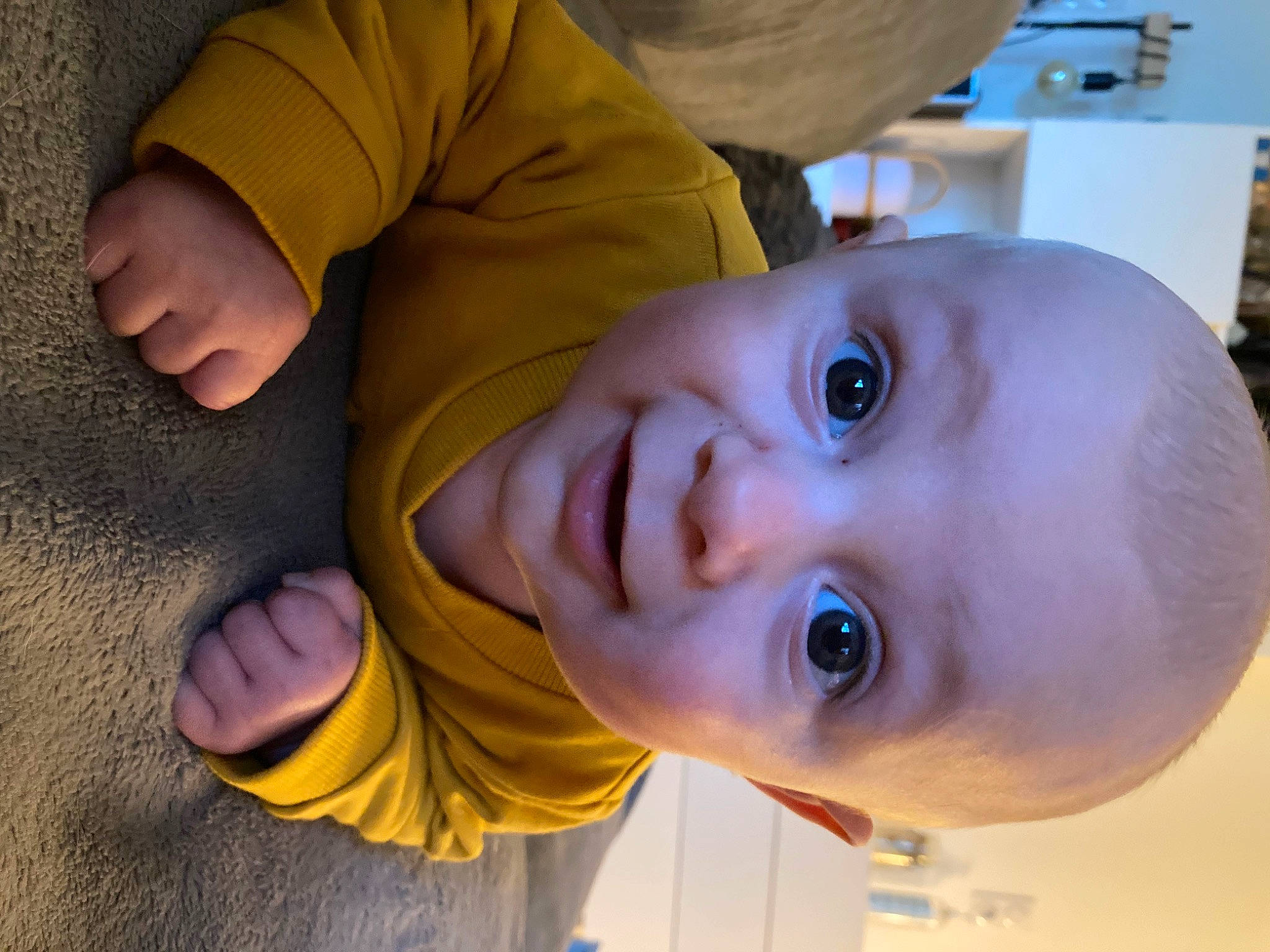 Raphaël a rejoint le concours — aidez-le/la à gagner de superbes lots ! baby, cheek, eyebrow, eyelash, finger, fun, gesture, happy, iris, jaw, lip, mouth, neck, nose, person, skin, smile, toddler, water, wood