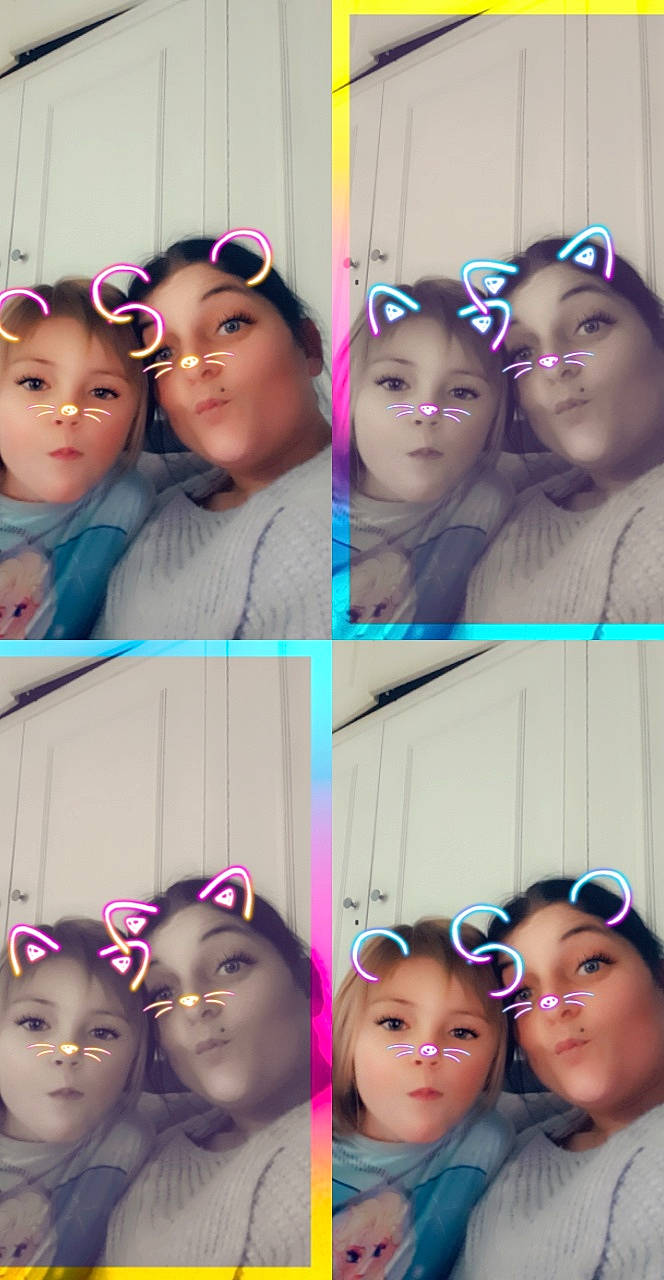 Sana participe au concours pour gagner de l'argent avec cette photo : cheek, chin, ear, eyebrow, face, facial_expression, fashion_accessory, forehead, fun, hair_accessory, happy, head, headpiece, nose, person, photo_booth, photography, pink, selfie, skin