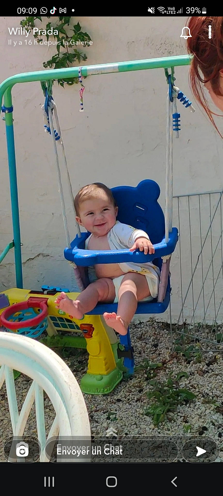 Liana a rejoint le concours — aidez-le/la à gagner de superbes lots ! automotive_tire, azure, blue, chair, electric_blue, fun, grass, happy, joy, leisure, people, person, photograph, public_space, recreation, shorts, smile, snapshot, summer, tire