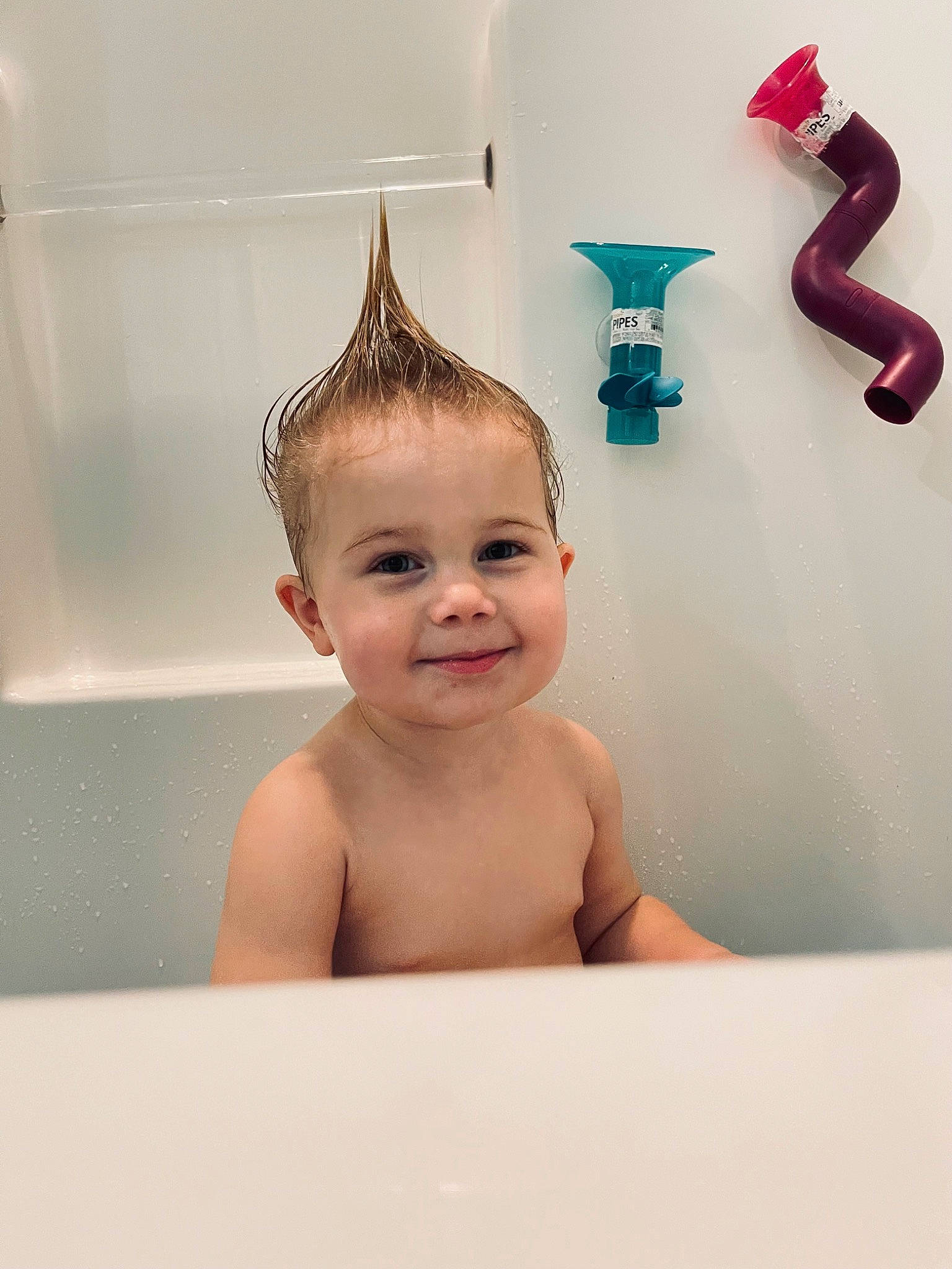 Henry is registered to the contest to win money with this photo: art, baby, baby_bathing, bathing, bathroom, bathtub, chest, chin, ear, eyelash, fluid, happy, jaw, joy, neck, nose, person, plumbing, plumbing_fixture, smile