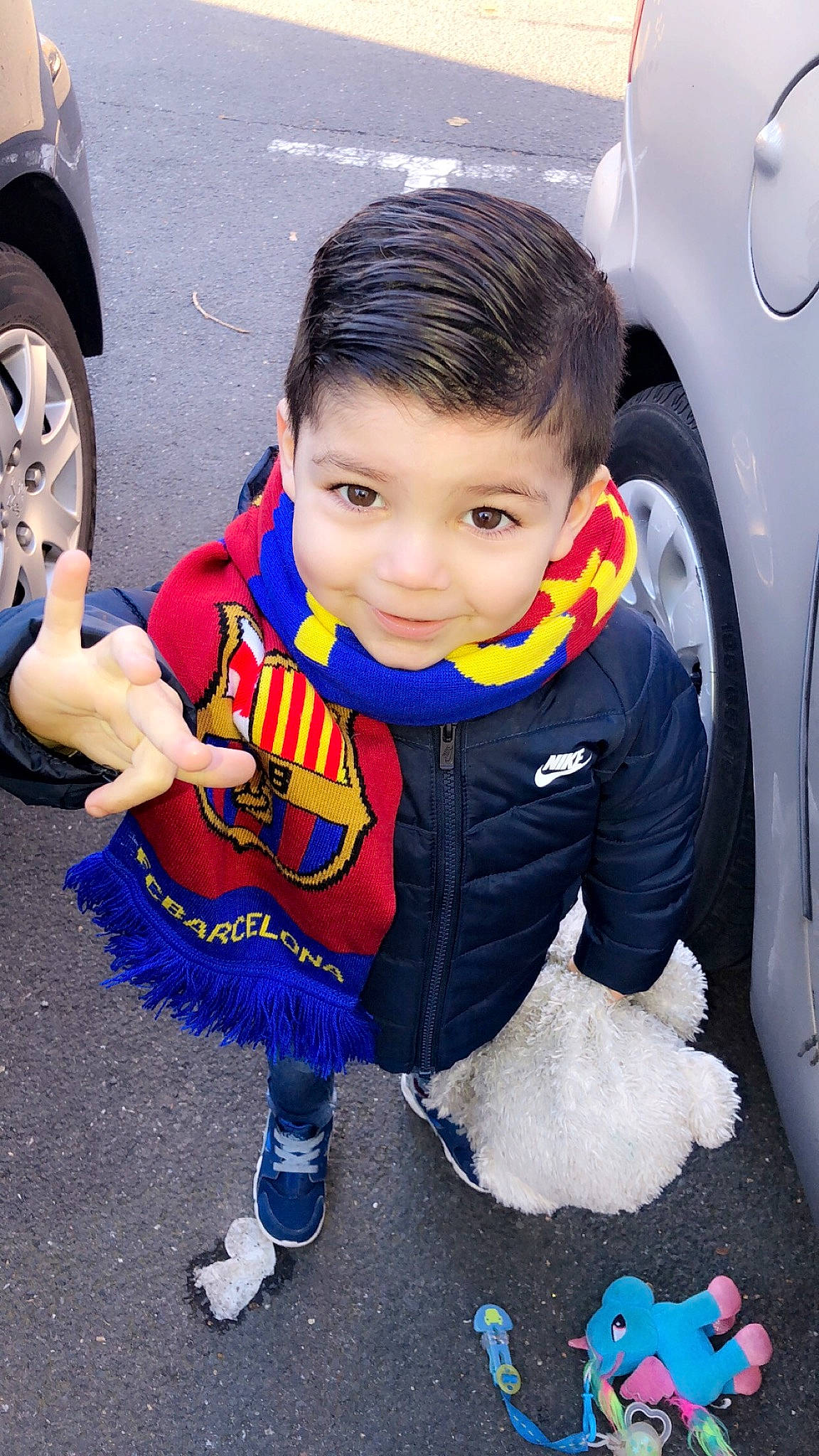 Adem a rejoint le concours — aidez-le/la à gagner de superbes lots ! baby_products, blue, boy, car, child, cool, costume, fun, girl, infant, person, product, skin, smile, toddler