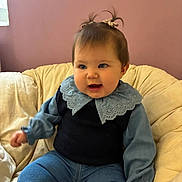 Ambre participe au concours pour gagner de l'argent avec cette photo : baby, child, infant, cute, pigtails, blue_eyes, denim, collar, sitting, plush_chair, indoor, soft_lighting, curly_hair, leopard_print, clothing, portrait, smiling, young_child, cozy, comfortable