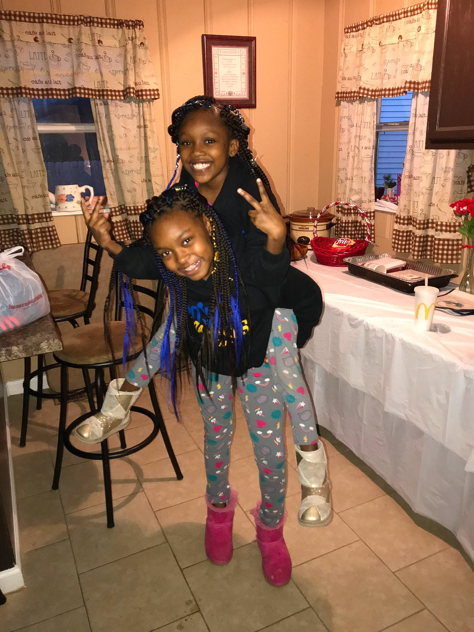 Zakarri joined the competition — help win amazing prizes! beauty, child, curtain, dreadlocks, event, eyewear, fashion, fashion_design, flooring, fun, fur, happy, jewellery, joy, leisure, luggage_and_bags, person, smile, table, textile