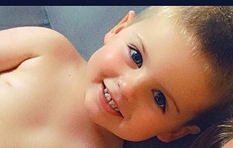 Mattys participe au concours pour gagner de l'argent avec cette photo : baby, beauty, cheek, child, chin, close_up, ear, eye, eyebrow, face, facial_expression, forehead, head, joy, lip, mouth, nose, organ, person, skin