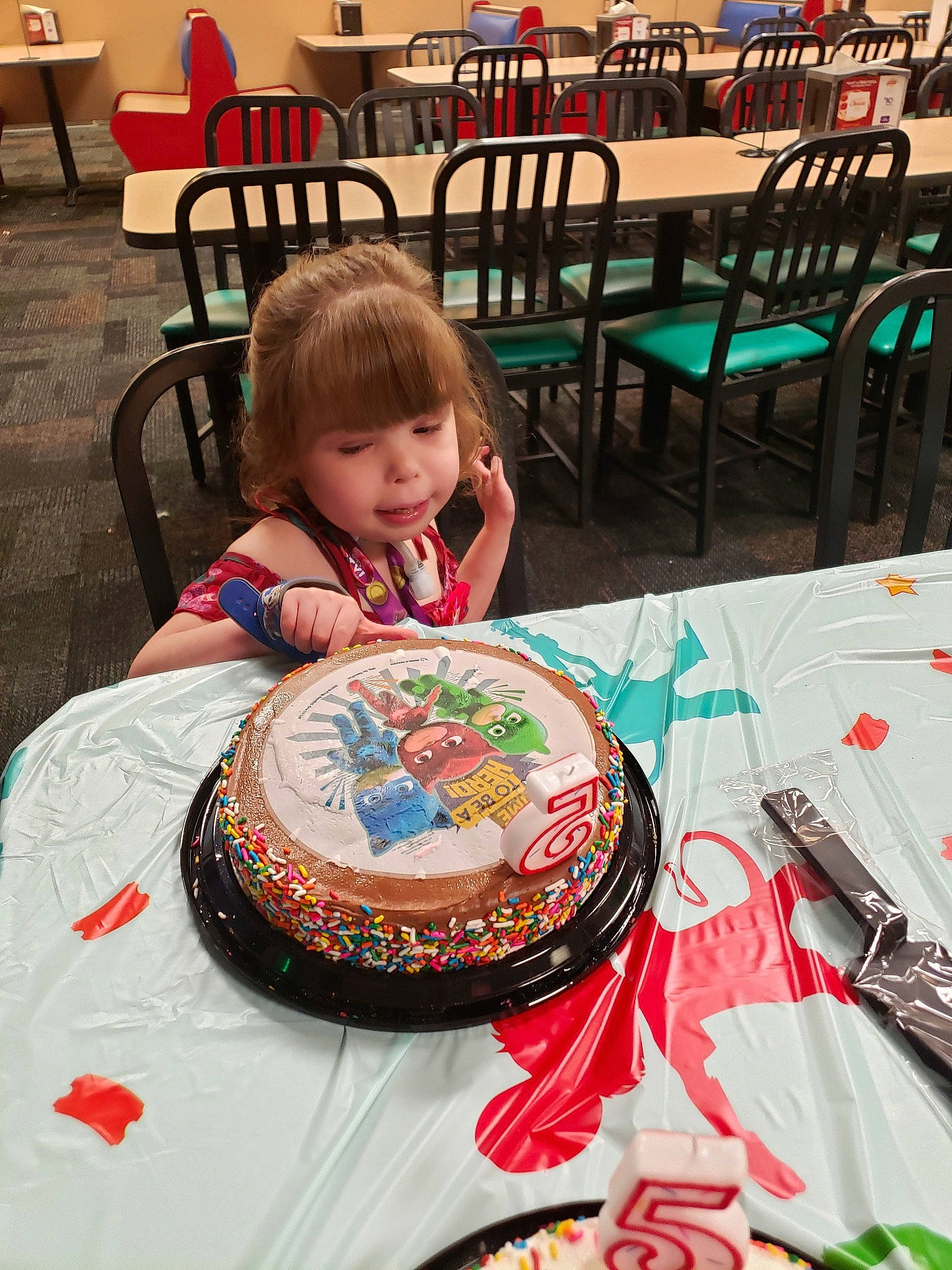 Sunny is registered to the contest to win money with this photo: baked_goods, birthday, birthday_cake, buttercream, cake, cake_decorating, child, dessert, food, party, person, play, sweetness, table, toddler