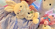 Penelope is registered to the contest to win money with this photo:
