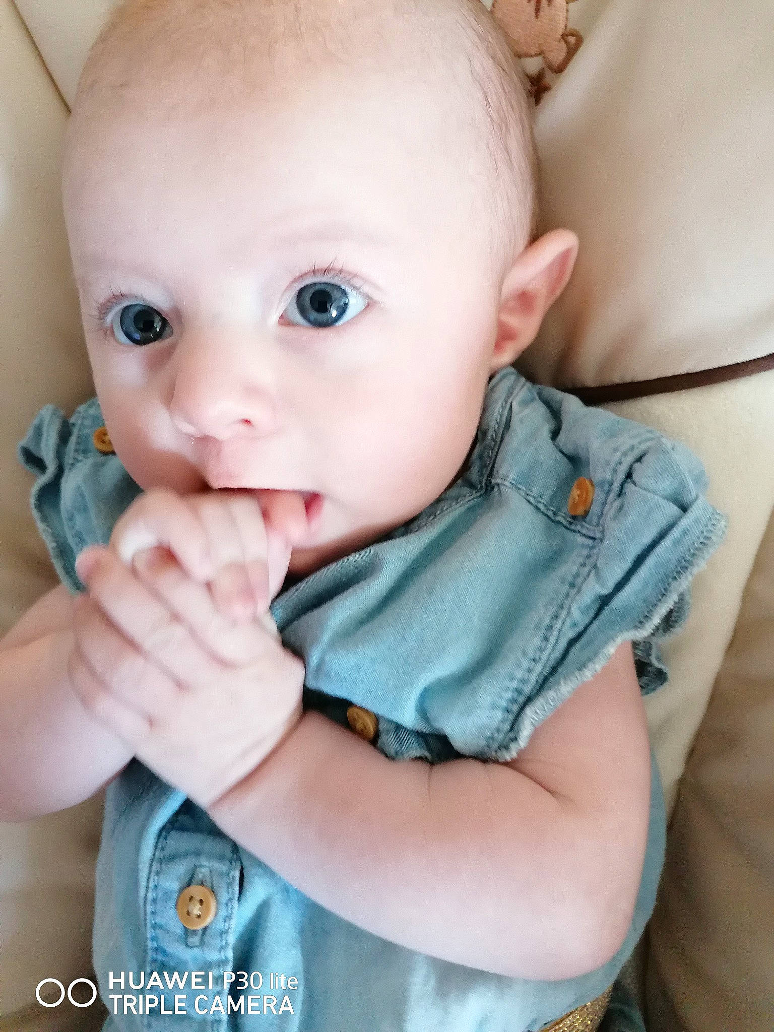 Tayssa a rejoint le concours — aidez-le/la à gagner de superbes lots ! baby, cheek, child, eye, face, finger, head, lip, nose, person, photography, portrait, portrait_photography, skin, toddler