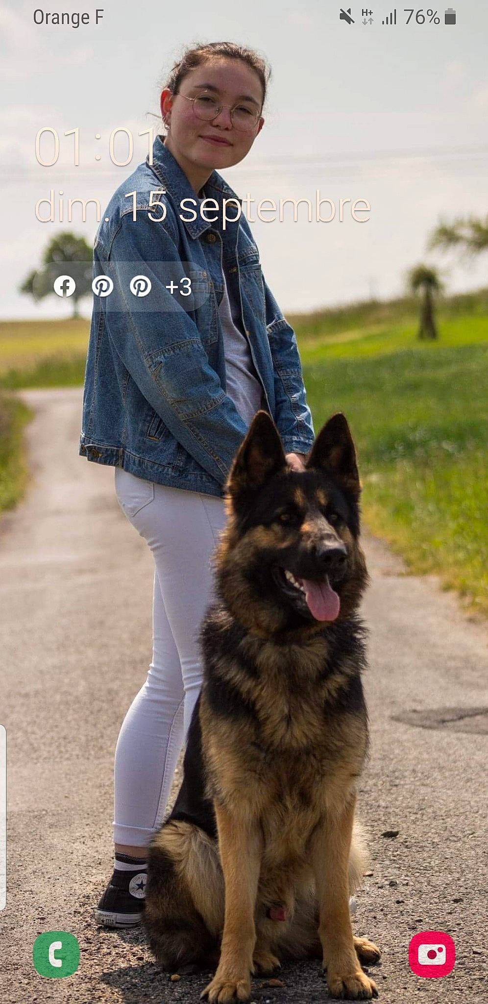 Orkan participe au concours pour gagner de l'argent avec cette photo : belgian_shepherd, belgian_shepherd_malinois, bohemian_shepherd, canidae, carnivore, dog, dog_breed, east_european_shepherd, german_shepherd_dog, king_shepherd, kunming_wolfdog, mammal, obedience_training, old_german_shepherd_dog, police_dog, rare_breed_dog, shiloh_shepherd_dog, tervuren, vertebrate, working_dog