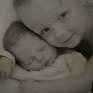 Elia participe au concours pour gagner de l'argent avec cette photo :