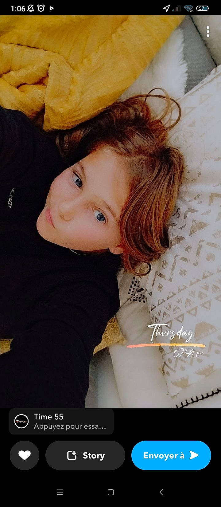 Leeloo a rejoint le concours — aidez-le/la à gagner de superbes lots ! blond, brown_hair, cheek, eyebrow, eyelash, fashion_accessory, flash_photography, font, forehead, fur, happy, hat, iris, lip, pattern, person, photo_caption, skin, sleeve, toddler