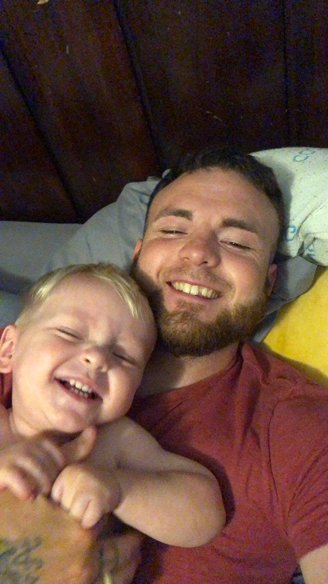 Tylin is registered to the contest to win money with this photo: beard, cheek, chest, chin, cool, eyebrow, finger, forehead, gesture, happy, head, iris, jaw, joy, mouth, muscle, nose, person, skin, smile