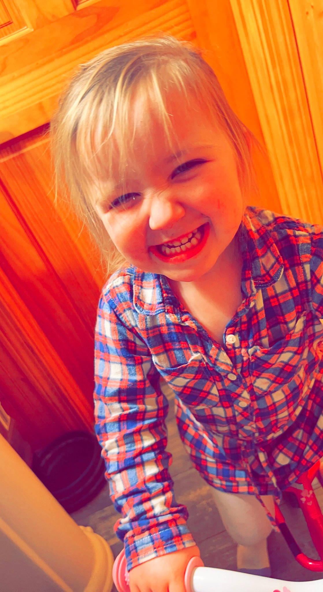 Paisley joined the competition — help win amazing prizes! cheek, chin, eye, face, facial_expression, hair, hairstyle, head, iris, joy, lip, mouth, nose, orange, organ, person, shoulder, skin, sleeve, smile