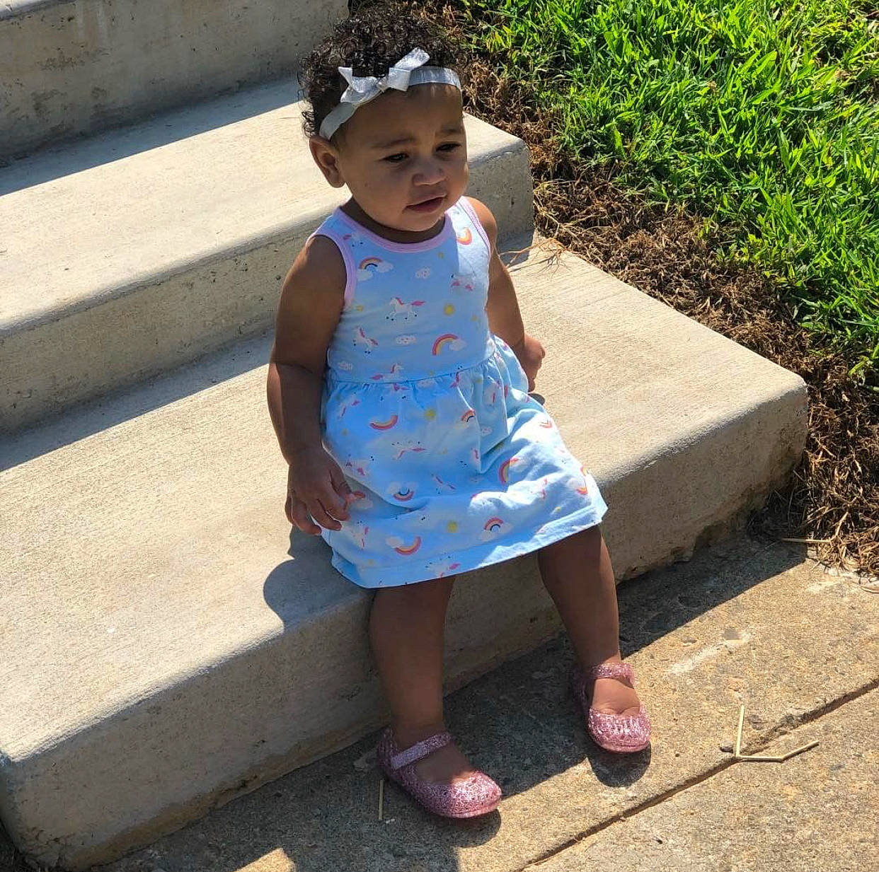 Kendal is registered to the contest to win money with this photo: child, dress, headwear, leg, person, shoe, summer, toddler, vacation