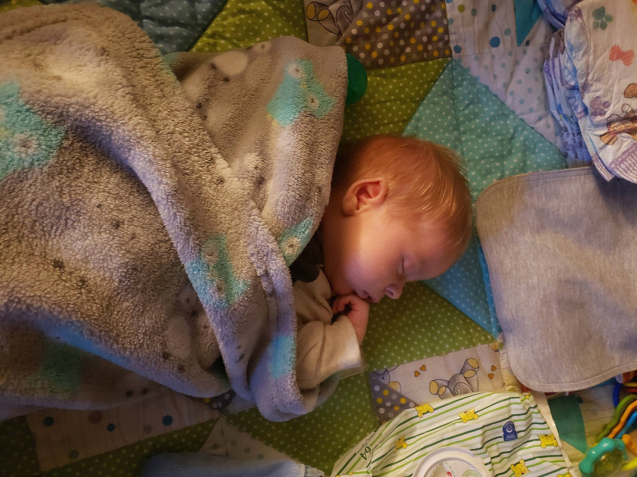 Casper joined the competition — help win amazing prizes! baby, baby_products, baby_toddler_clothing, bed_sheet, bedding, bedtime, blanket, child, comfort, head, infant_bed, iris, linens, nap, person, quilt, room, sleep, textile, toddler