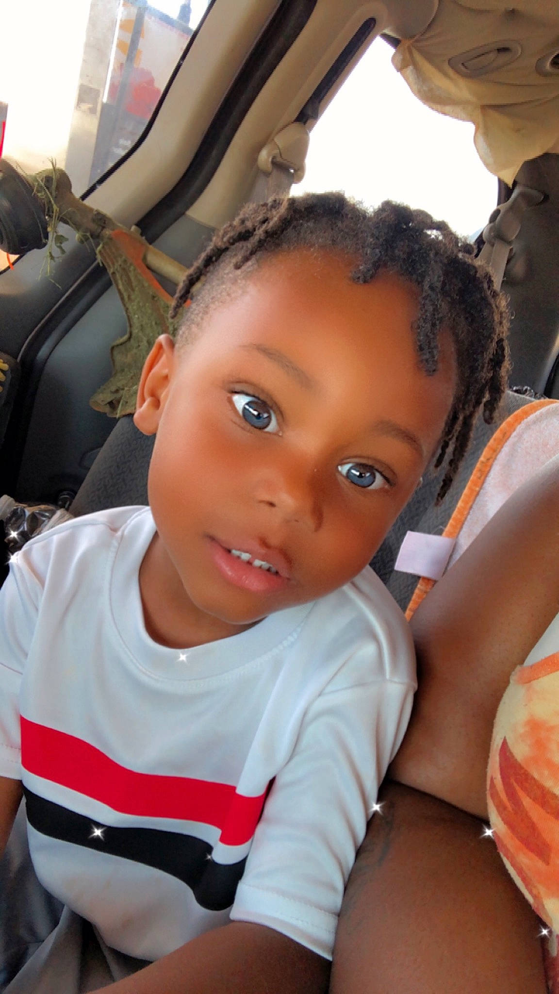 Teaone is registered to the contest to win money with this photo: beauty, black_hair, carmine, cheek, child, chin, forehead, fun, hairstyle, happy, human, leisure, neck, people, person, skin, smile, t_shirt, toddler, vacation