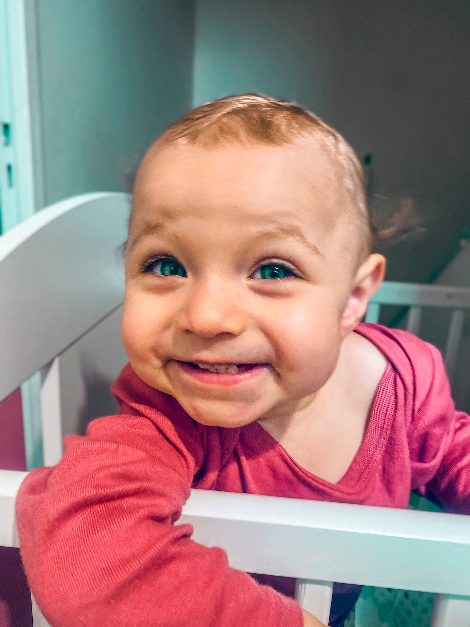 Kassy a rejoint le concours — aidez-le/la à gagner de superbes lots ! baby, baby_toddler_clothing, cheek, child, ear, eyebrow, eyelash, facial_expression, finger, hairstyle, happy, iris, joy, lip, mouth, nose, person, product, skin, smile